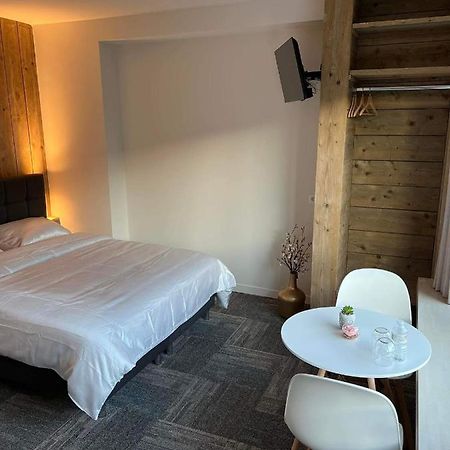 Nieuwe Kamer In Centrum Brugge Met Badkamer ! Экстерьер фото