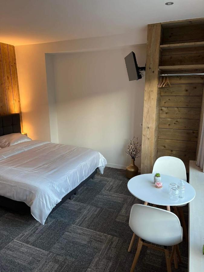 Nieuwe Kamer In Centrum Brugge Met Badkamer ! Экстерьер фото